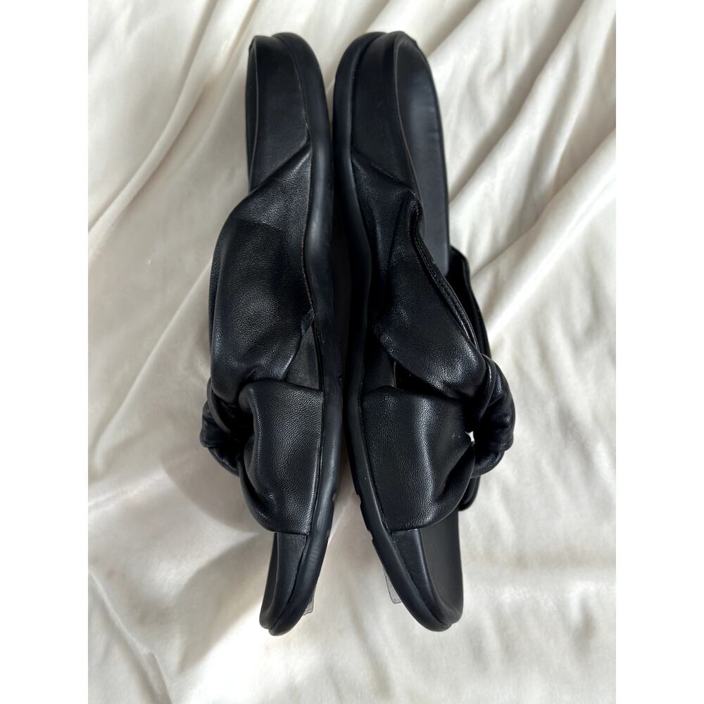 Like New Sz 7 Strive Black Nappa Goat Leather Sandal Knotted Slide Slip On